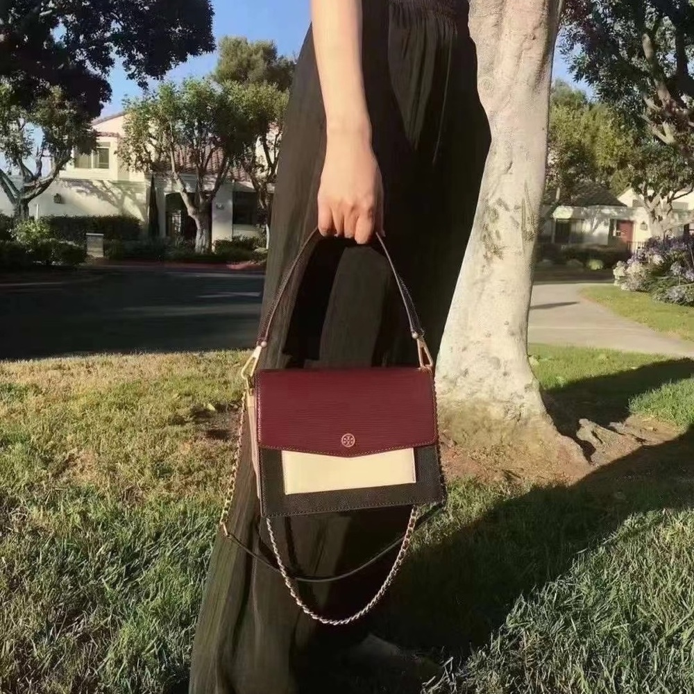 tory burch robinson bag